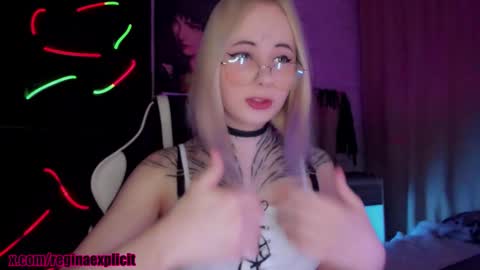 Snapshot of snake_bites chatting on 11.06.25 Reeginaaaaa online show from 11.06.25