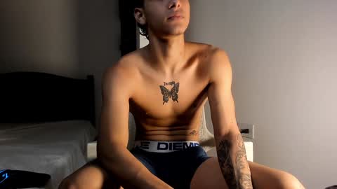 snakebutterfly online show from 01.03.25