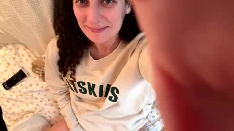 Snapshot of snarley33 chatting on 11.16.25 snarley33 online show from 11.16.25