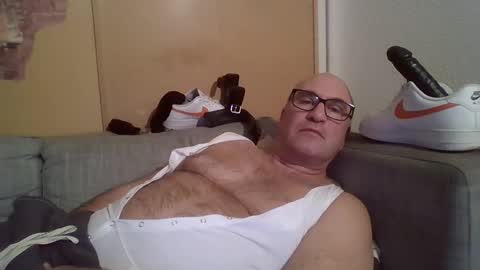 sneakerboy18 online show from 01.23.25