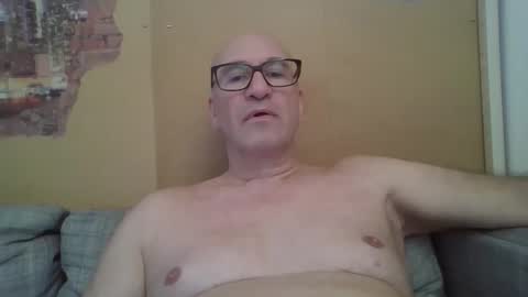 sneakerboy18 online show from 09.21.25