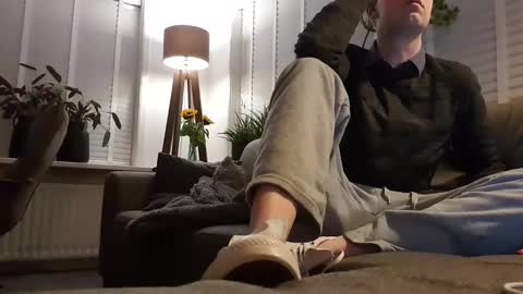 sneakerboy444 online show from 02.21.25