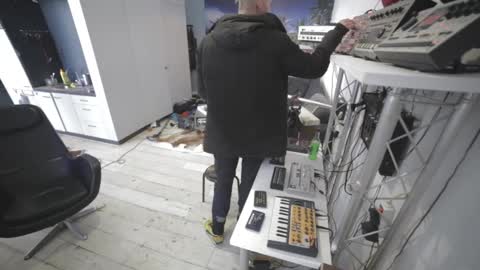 Snapshot of sneaky1985 chatting on 02.21.26 sneaky1985 online show from 02.21.26