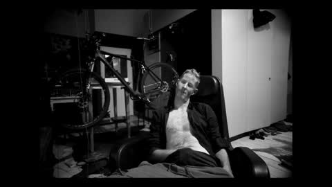 Snapshot of sneaky1985 chatting on 03.09.26 sneaky1985 online show from 03.09.26