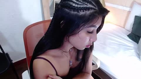 Snapshot of sneakyy_fantasy chatting on 01.03.25 Hellen  online show from 01.03.25