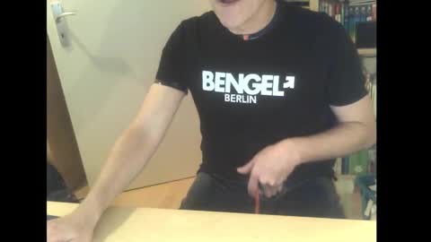 sneaxfreund online show from 01.26.25