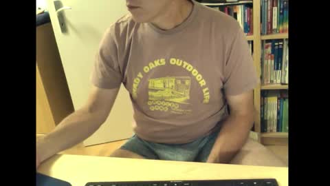 sneaxfreund online show from 09.17.25