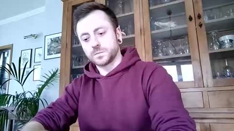 Snapshot of snoecks chatting on 02.28.26 snoecks online show from 02.28.26