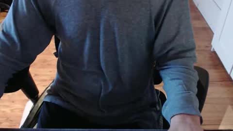 Snapshot of snooze85 chatting on 11.29.25 Cbt-Slave online show from 11.29.25