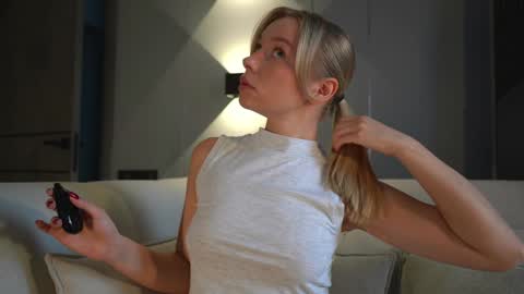 Candice Snow online show from 01.23.25