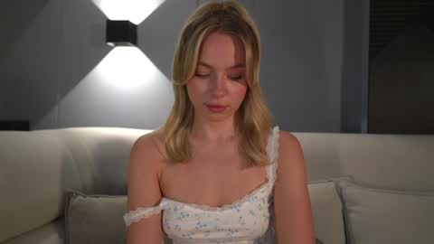 Candice Snow online show from 01.25.25