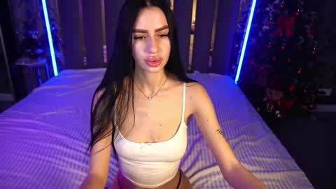 snow_whiteeex online show from 12.20.25