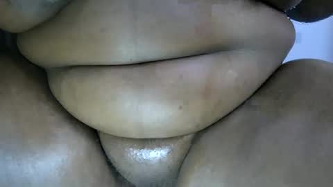 Snapshot of snowbell91 chatting on 11.28.25 snowbell91 online show from 11.28.25