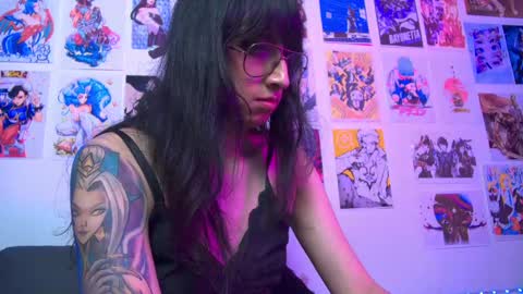 Snapshot of snowblack_ chatting on 02.09.25 Snow and Bubble online show from 02.09.25