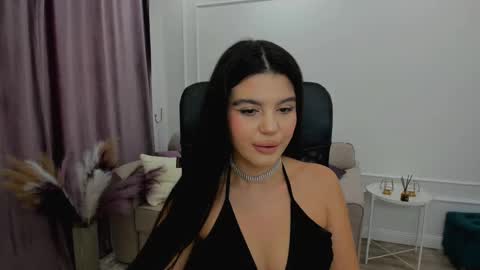 Snapshot of snowingwinter chatting on 02.15.25 snowingwinter online show from 02.15.25