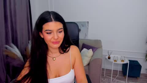 Snapshot of snowingwinter chatting on 03.12.25 snowingwinter online show from 03.12.25