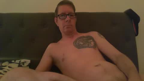 Snapshot of snub71 chatting on 04.18.26 snub71 online show from 04.18.26