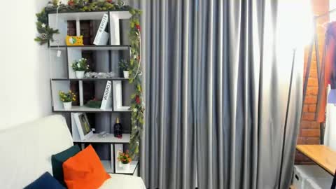 Snapshot of snuggleglow chatting on 02.07.26 Polly online show from 02.07.26