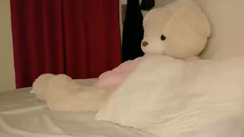 Babygirl Ivy online show from 10.19.25