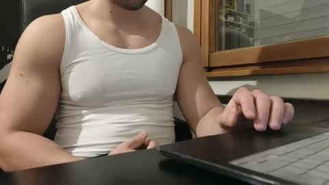 luca -   online show from 01.14.25