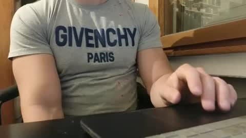 luca -   online show from 01.19.25