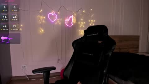 Soyeun online show from 02.15.26