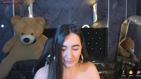 soffi_betacur_b online show from 10.18.25