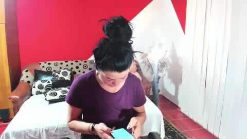 Snapshot of soffy_skye chatting on 11.27.25 Soffy online show from 11.27.25