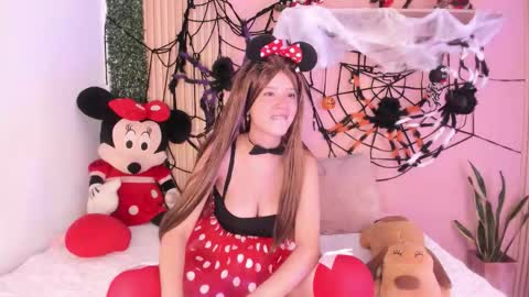 sofi_cuttie online show from 10.27.25