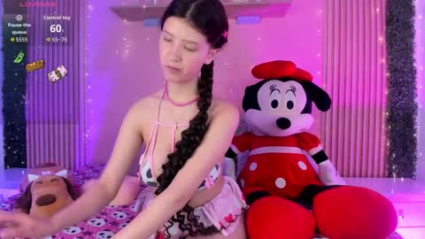 sofi_cuttie online show from 12.18.25