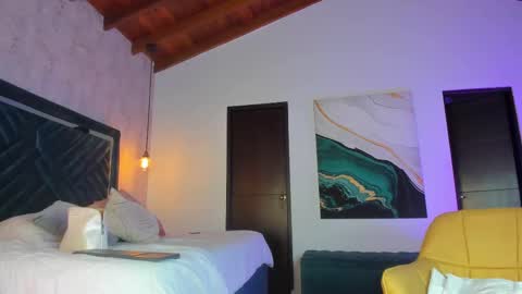 Snapshot of sofi_moreno chatting on 10.03.25 Sofi online show from 10.03.25