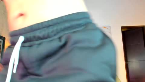 Snapshot of sofi_moreno chatting on 10.10.25 Sofi online show from 10.10.25