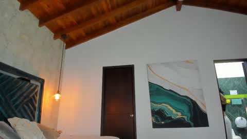 Snapshot of sofi_moreno chatting on 11.29.25 Sofi online show from 11.29.25