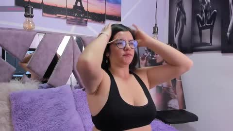 Sofi Noa online show from 02.24.25