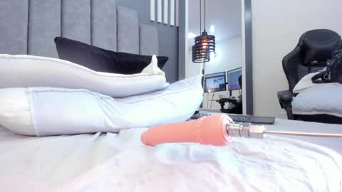 valen online show from 12.15.24