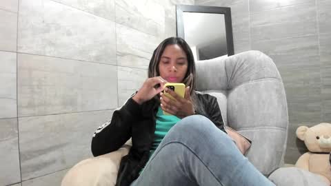 sofia86379 online show from 12.26.24