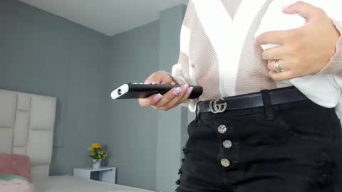 sofia__salazar online show from 02.06.26