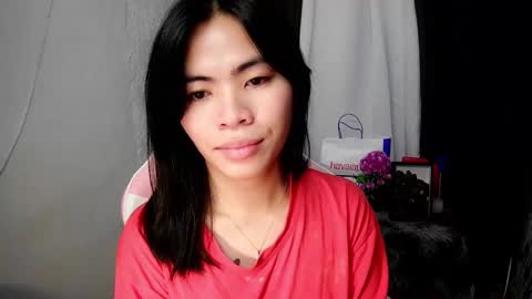 Snapshot of sofia_ava24 chatting on 12.20.25 Chady online show from 12.20.25