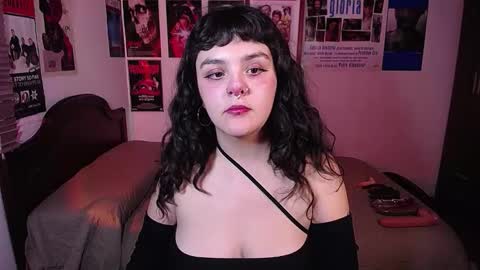 Snapshot of sofia_coolle chatting on 02.10.26 Sofi online show from 02.10.26