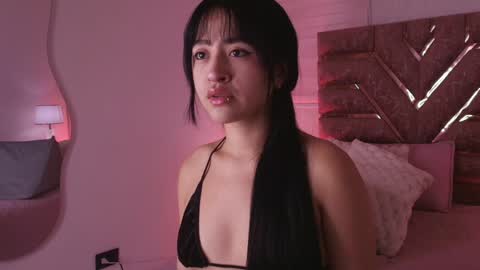 sofia gomes online show from 04.10.26