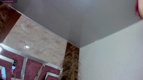 sofia gutierrez   online show from 03.12.25