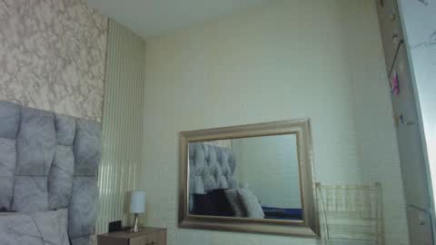 sofia gutierrez   online show from 09.25.25