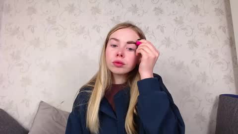 Sofia here online show from 05.13.26