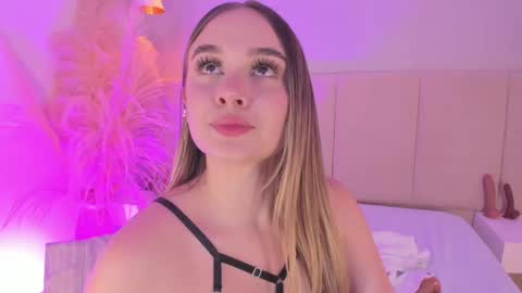 SOFIA PAMELA online show from 02.16.25