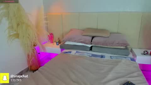 Snapshot of sofia_pamela chatting on 11.07.25 SOFIA PAMELA online show from 11.07.25