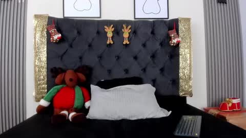 Snapshot of sofia_seduccion chatting on 11.18.25 sofi online show from 11.18.25