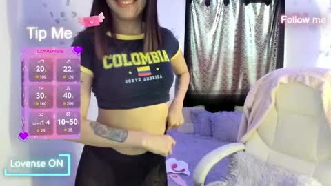 Sofia Thomson online show from 10.12.25