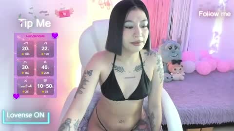 Sofia Thomson online show from 04.07.26