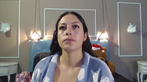 Sofa online show from 11.19.25