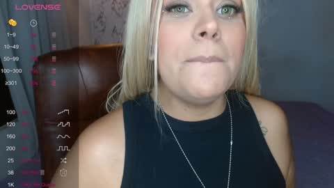 Sofi cortes626 Ig online show from 12.17.24